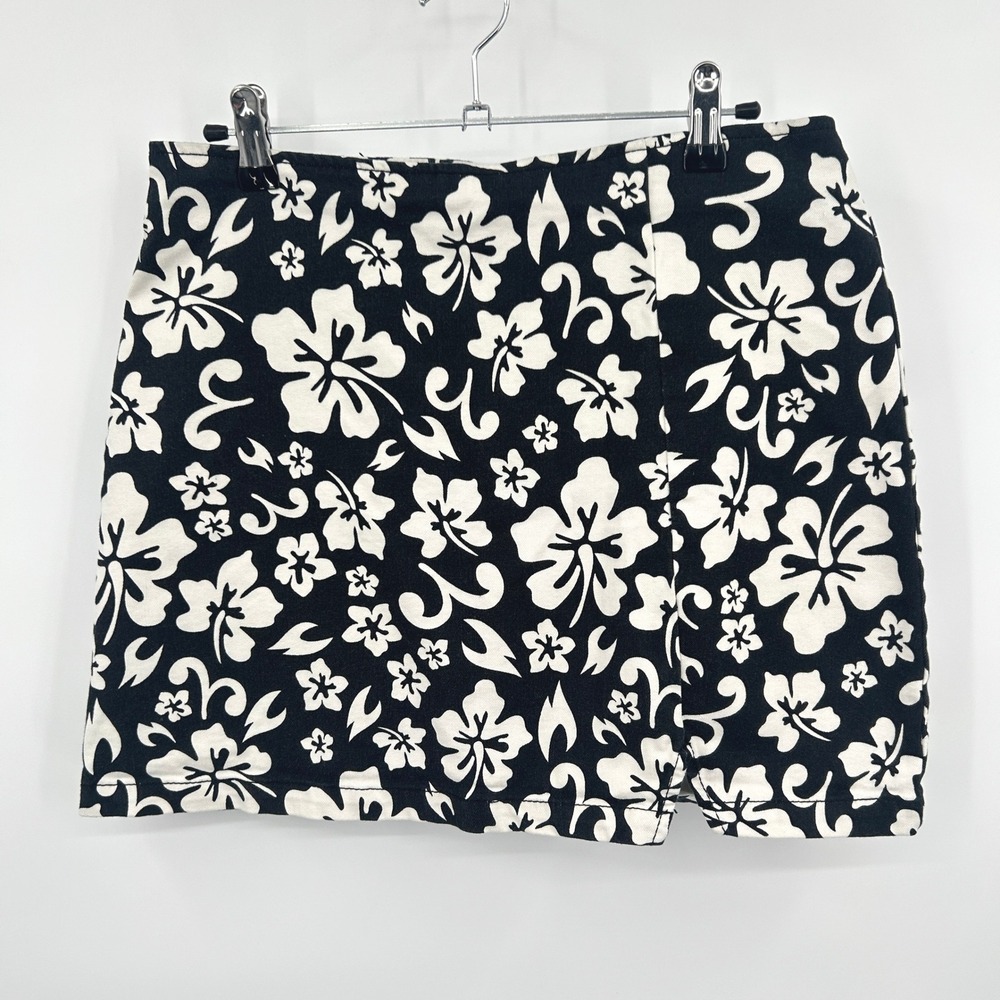Hibiscus Floral Mini Skirt 12 Black White‎ Y2K Coconut Girl Summer Retro Skirt
